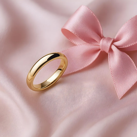 3mm Court shaped wedding band.